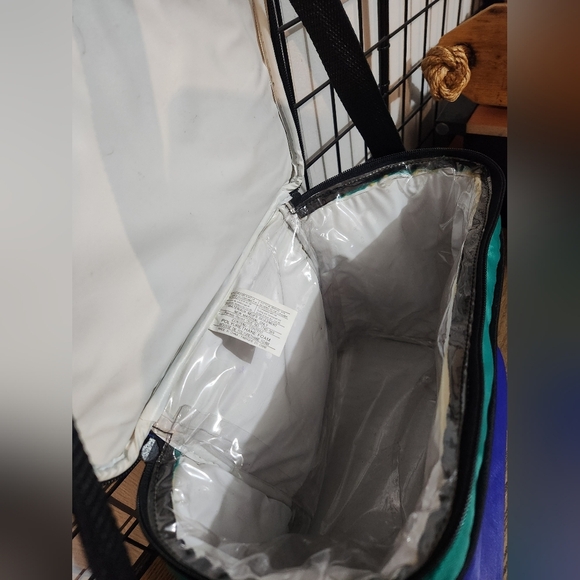 Vibrant Blue and Green Cooler Bag Retro 90s Vintage Bag - Picture 4 of 4